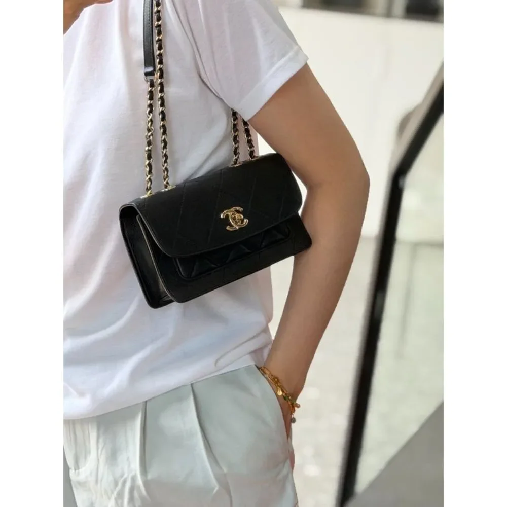 Chanel Women Pre-Loved Bag Very Good Condition